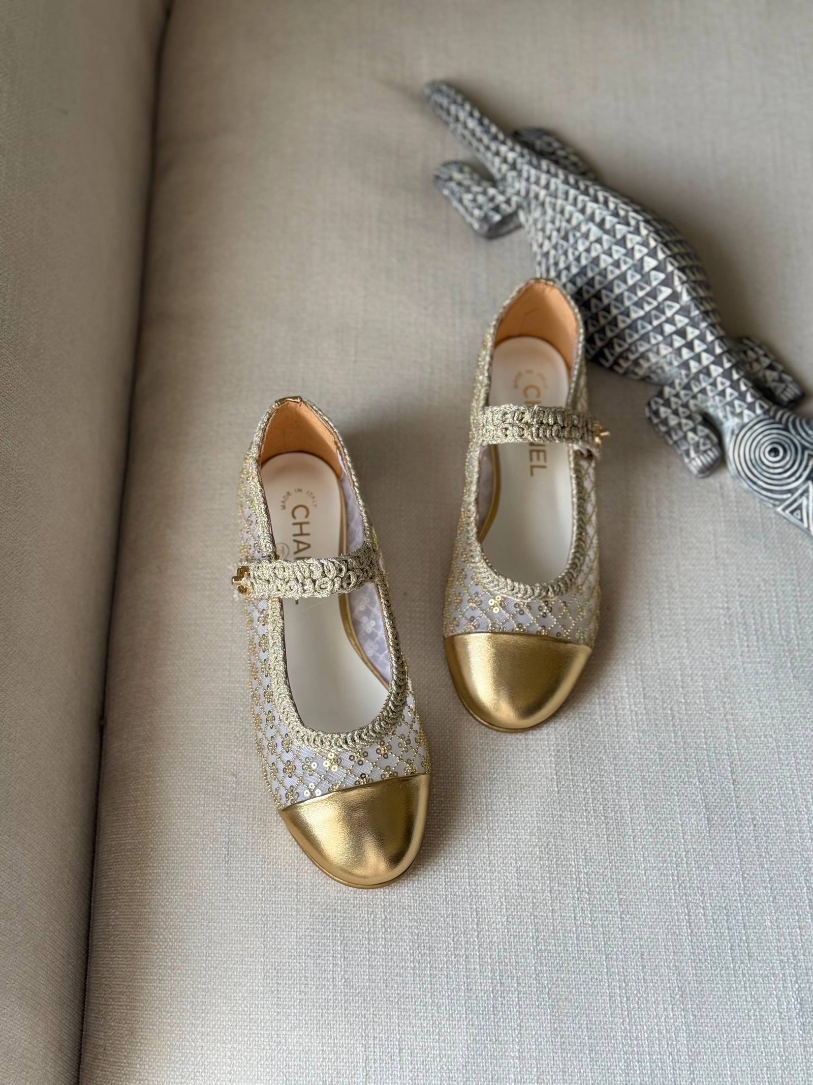 slippers