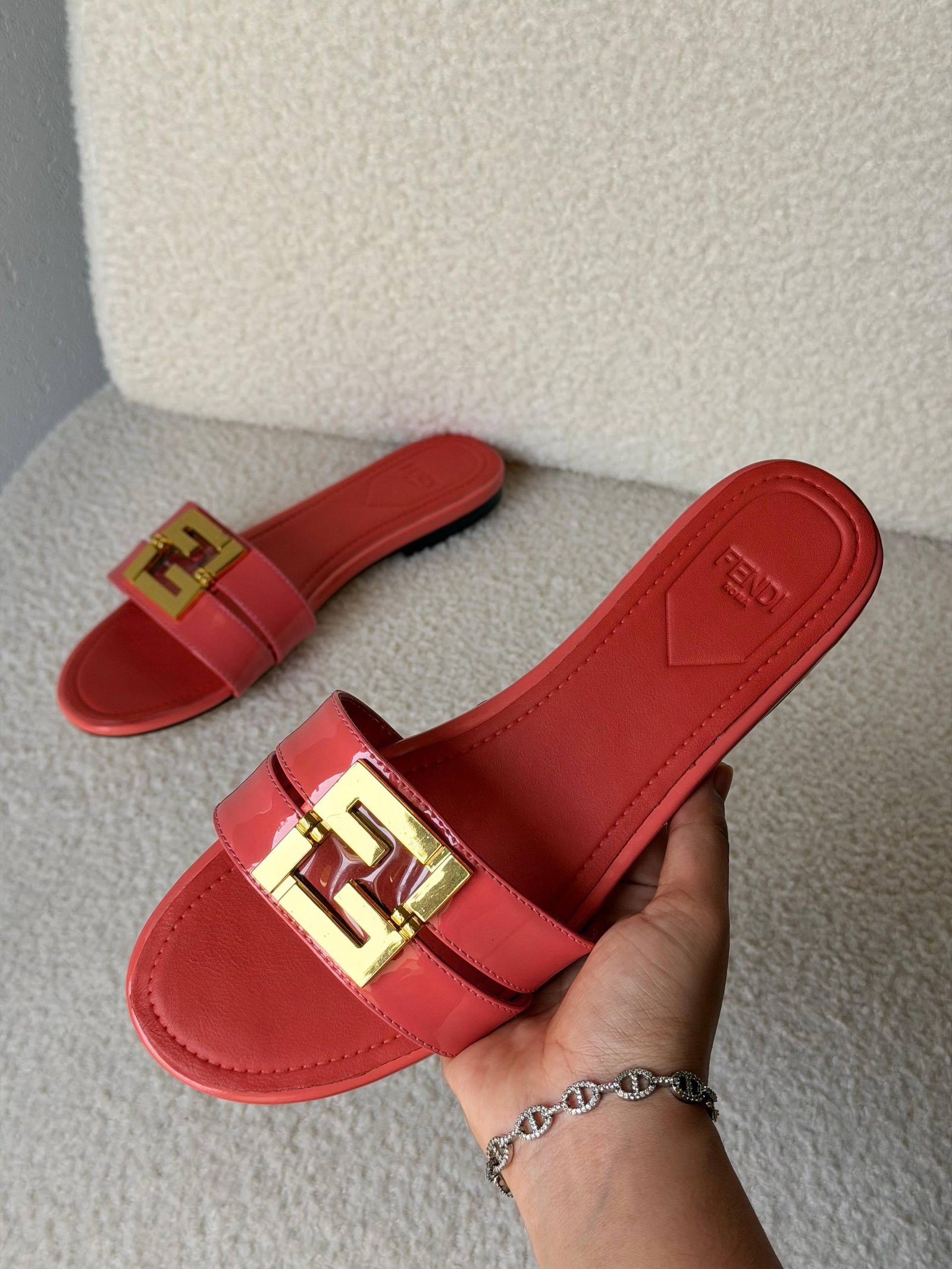 slippers