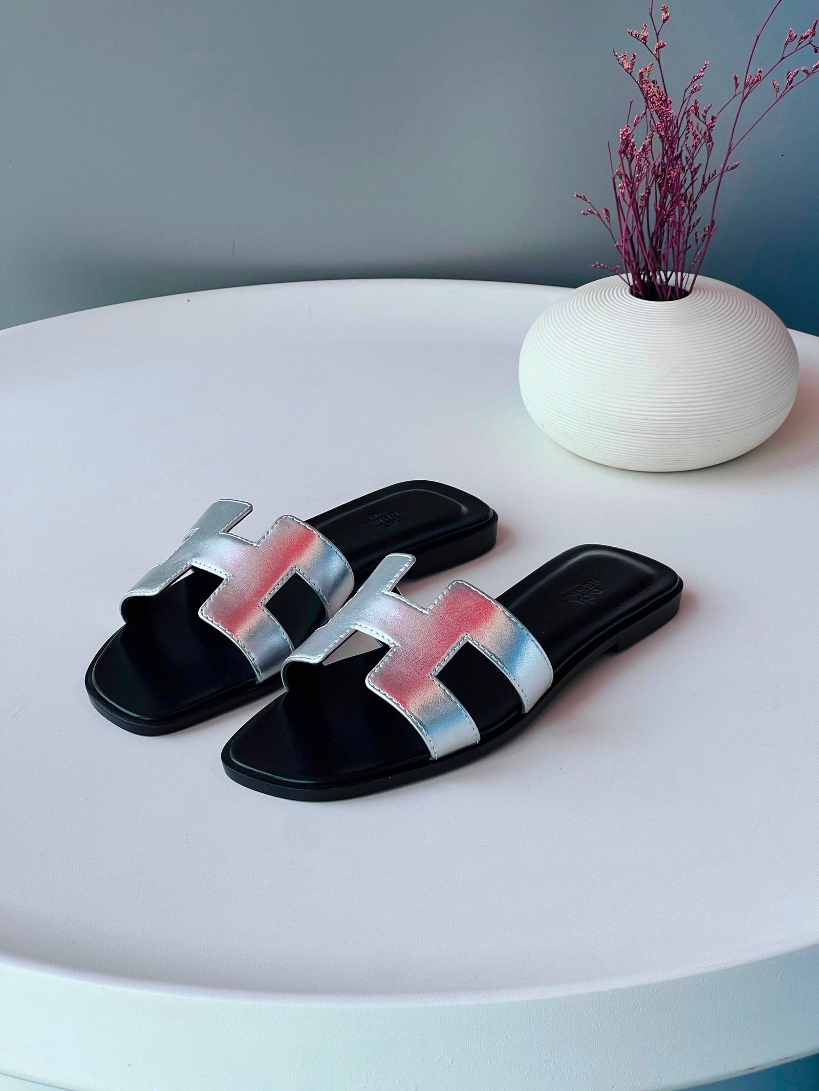 slippers