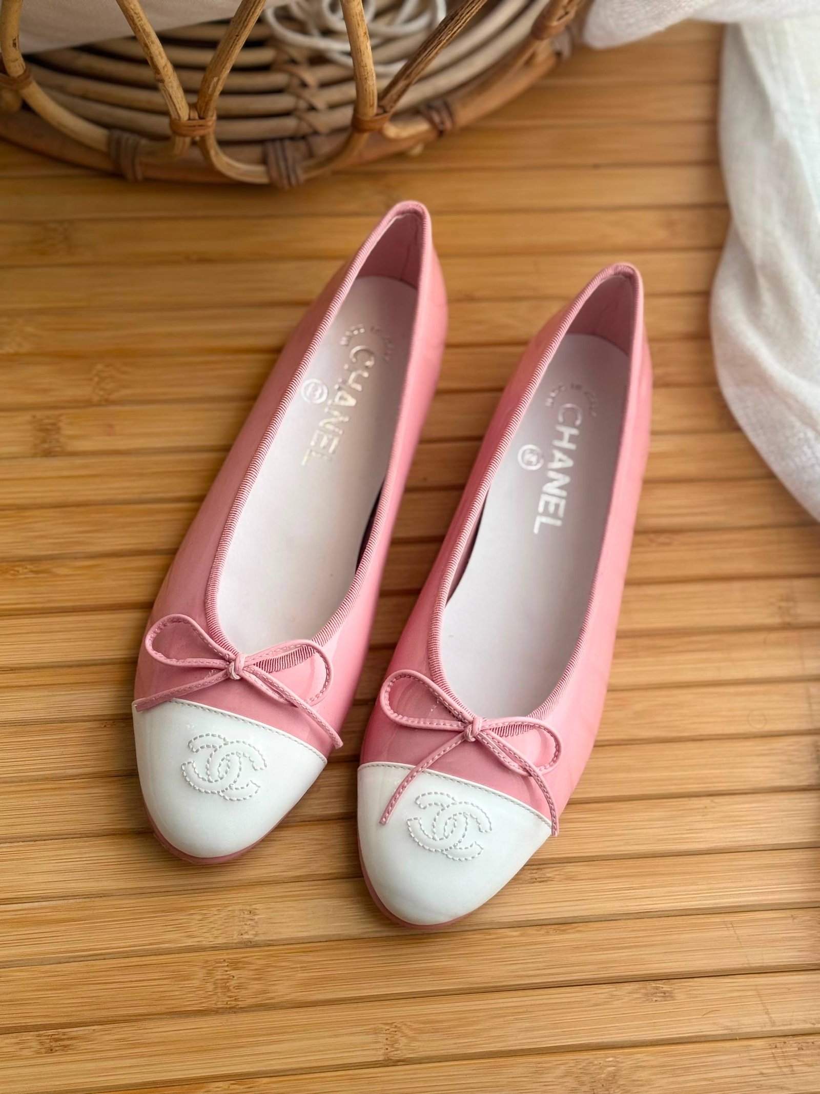 slippers