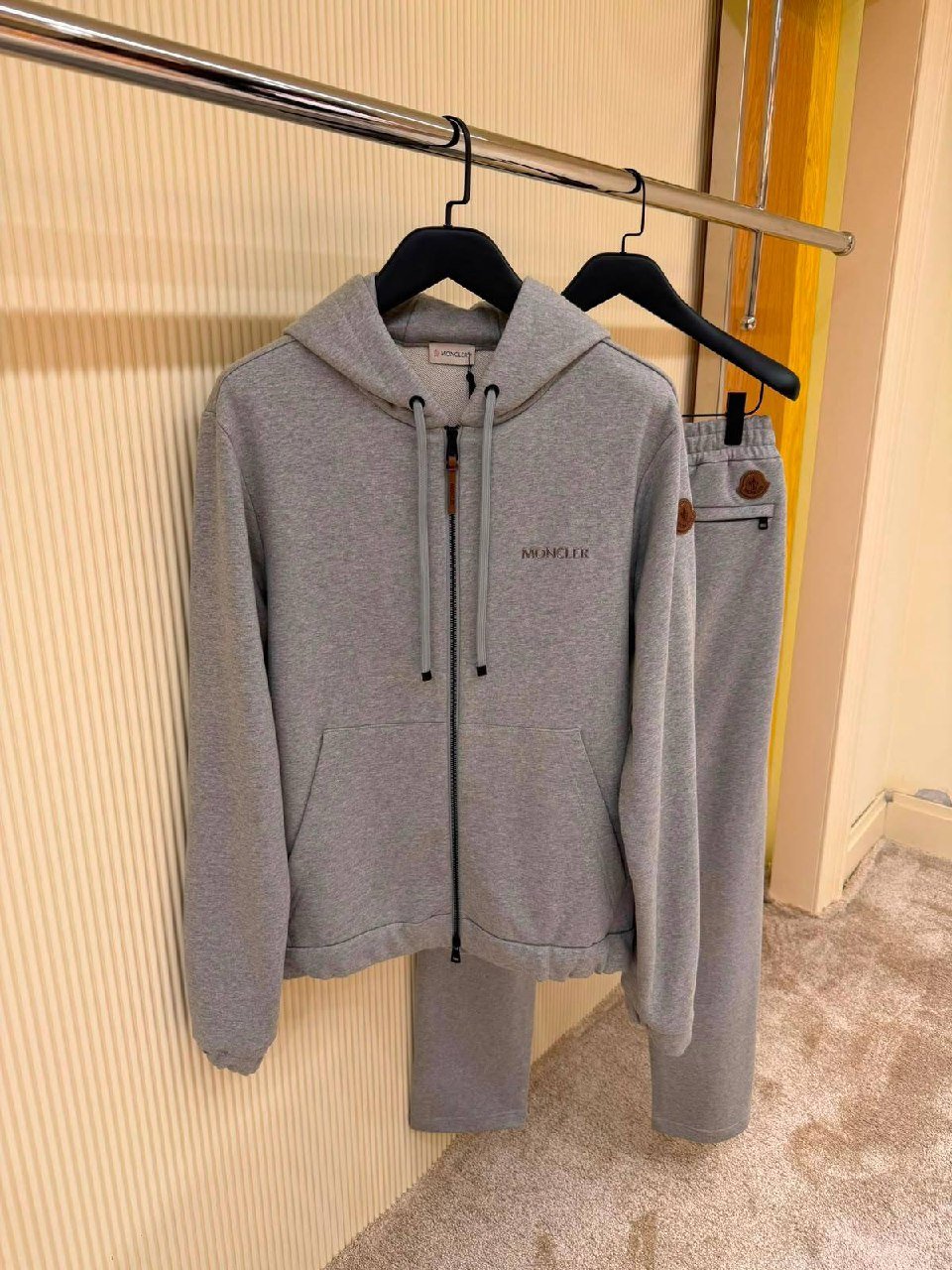 Men’s Sets