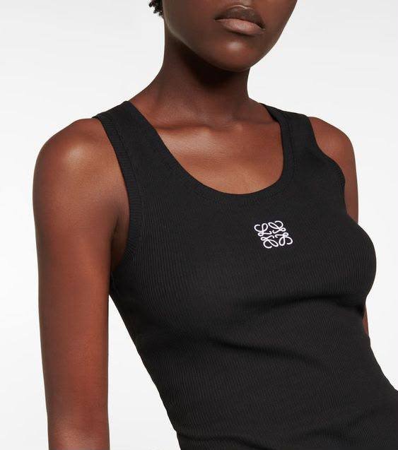 sportswears