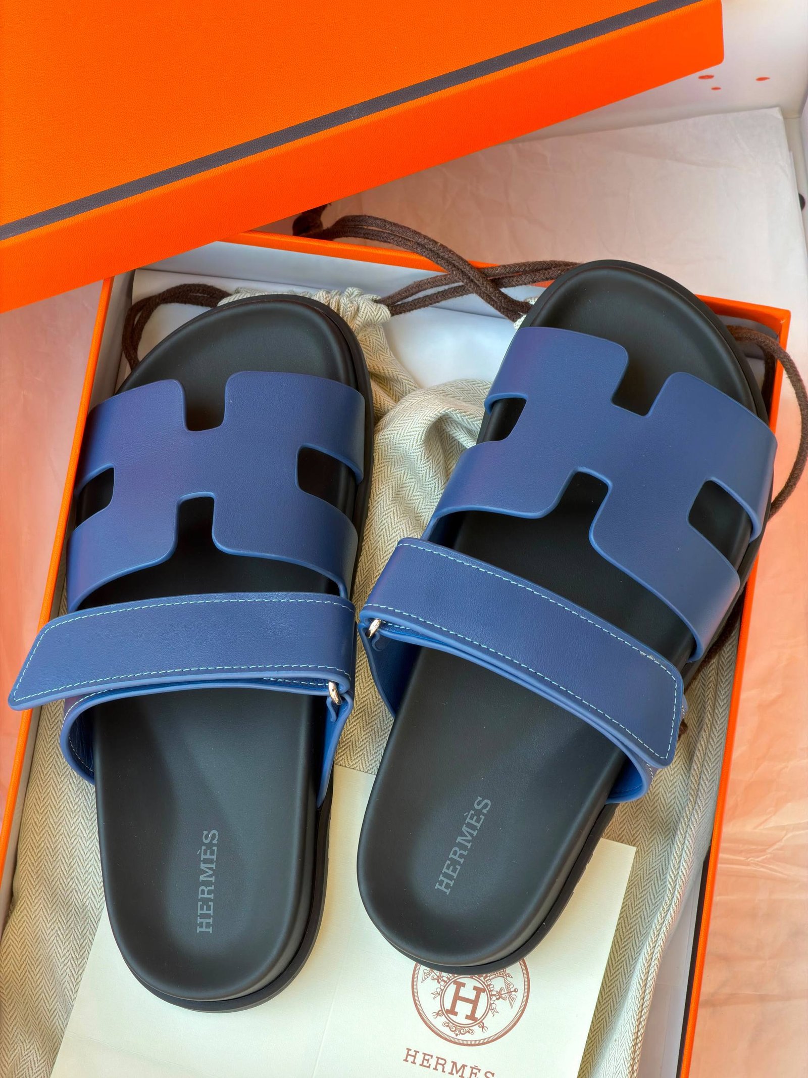 slippers