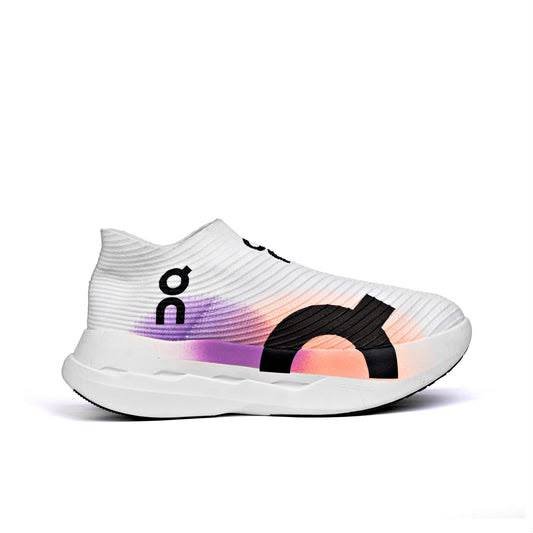 Sports shoes